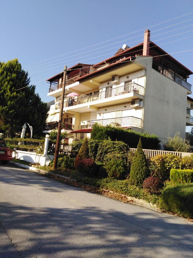 Niki Stavros Comfort Studios Luaran gambar